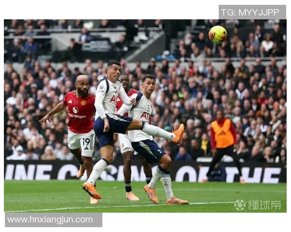 TA：曼联需求进步许多方面，他们的问题并非改变阵型就能处理