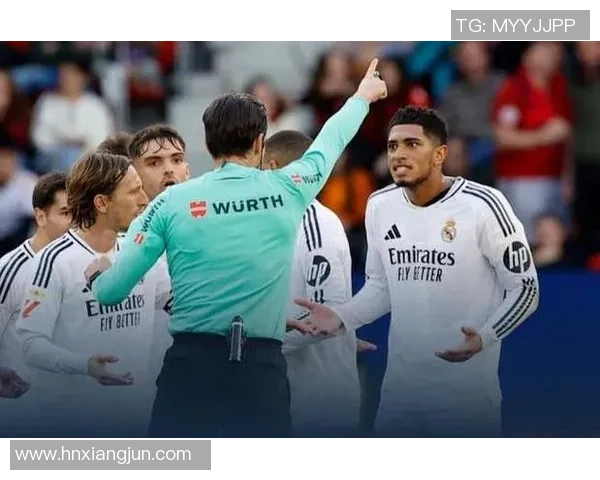 一场3-1翻盘，让西甲第一变了，巴萨成功登顶，仍有一大丧命坏处